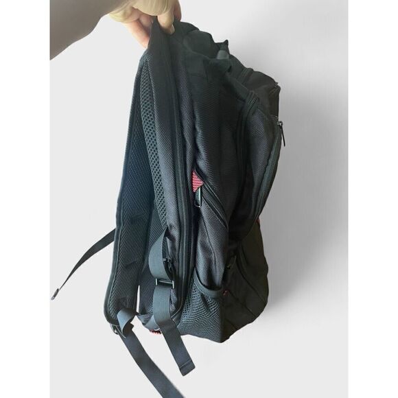 OPACK 8.4” Extra Large Backpack TSA Friendly, Anti Theft, Water-Resistant, Black - Picture 5 of 11